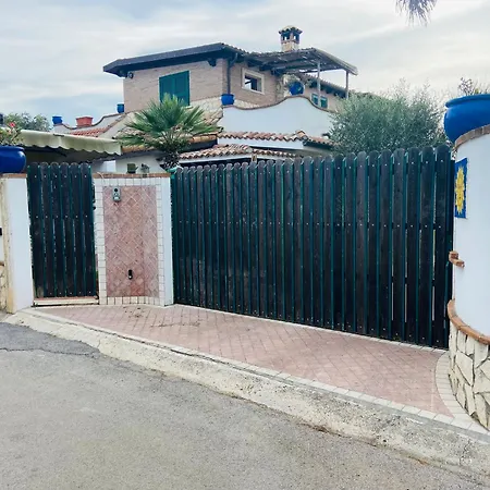 Old House * SantʼAlfonso